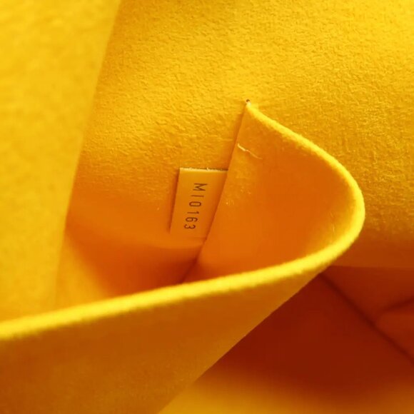 Rajah W/P White Leather Crossbody Bag 1008-020825 - Picture 10 of 12